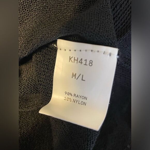 Kerisma Lightweight Semi-Sheer V-Neck Sweater Black w/White Trim M/L - Picture 6 of 7